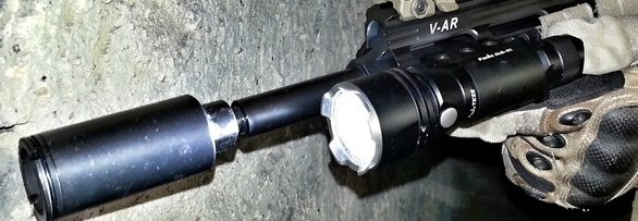 Taktická svítilna Fenix TK22