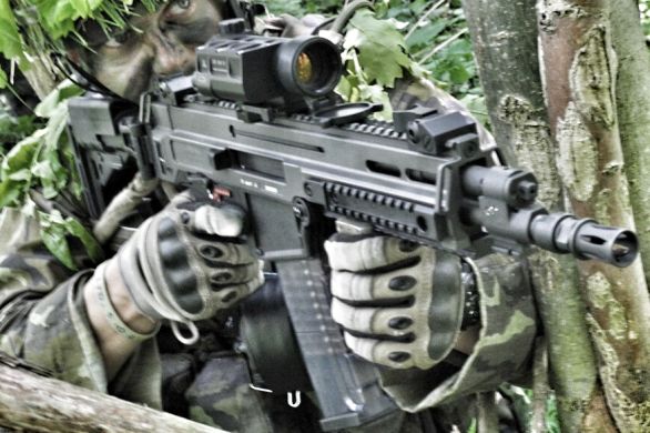Foto: Rukavice Oakley SI Assault Gloves / SOLDATO Team